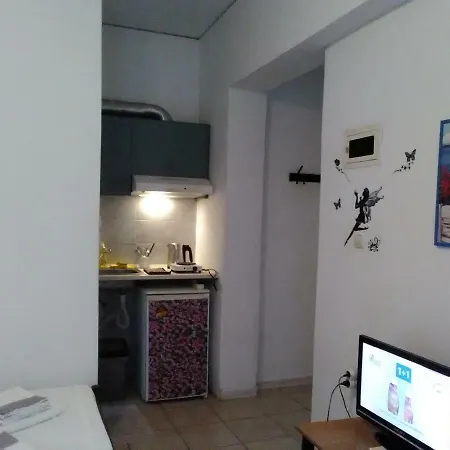 Panos No 3 Апартаменти *